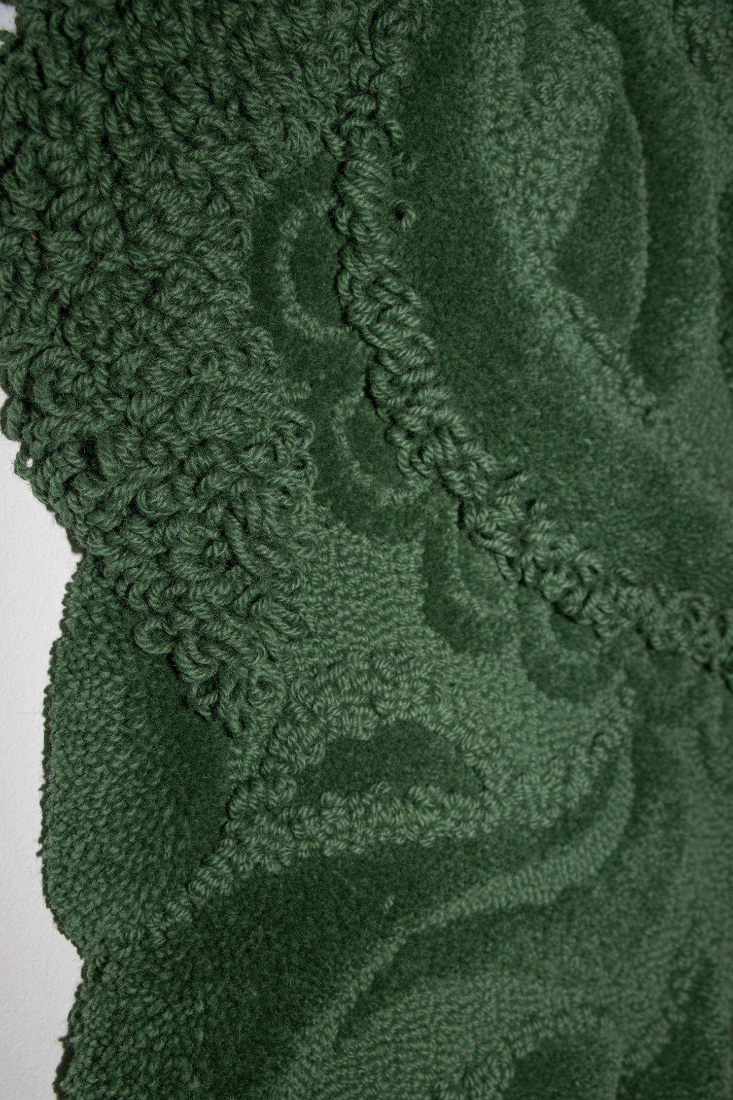 Kohtaaminen (2025), Metsänvihreä, 75cm x 165cm