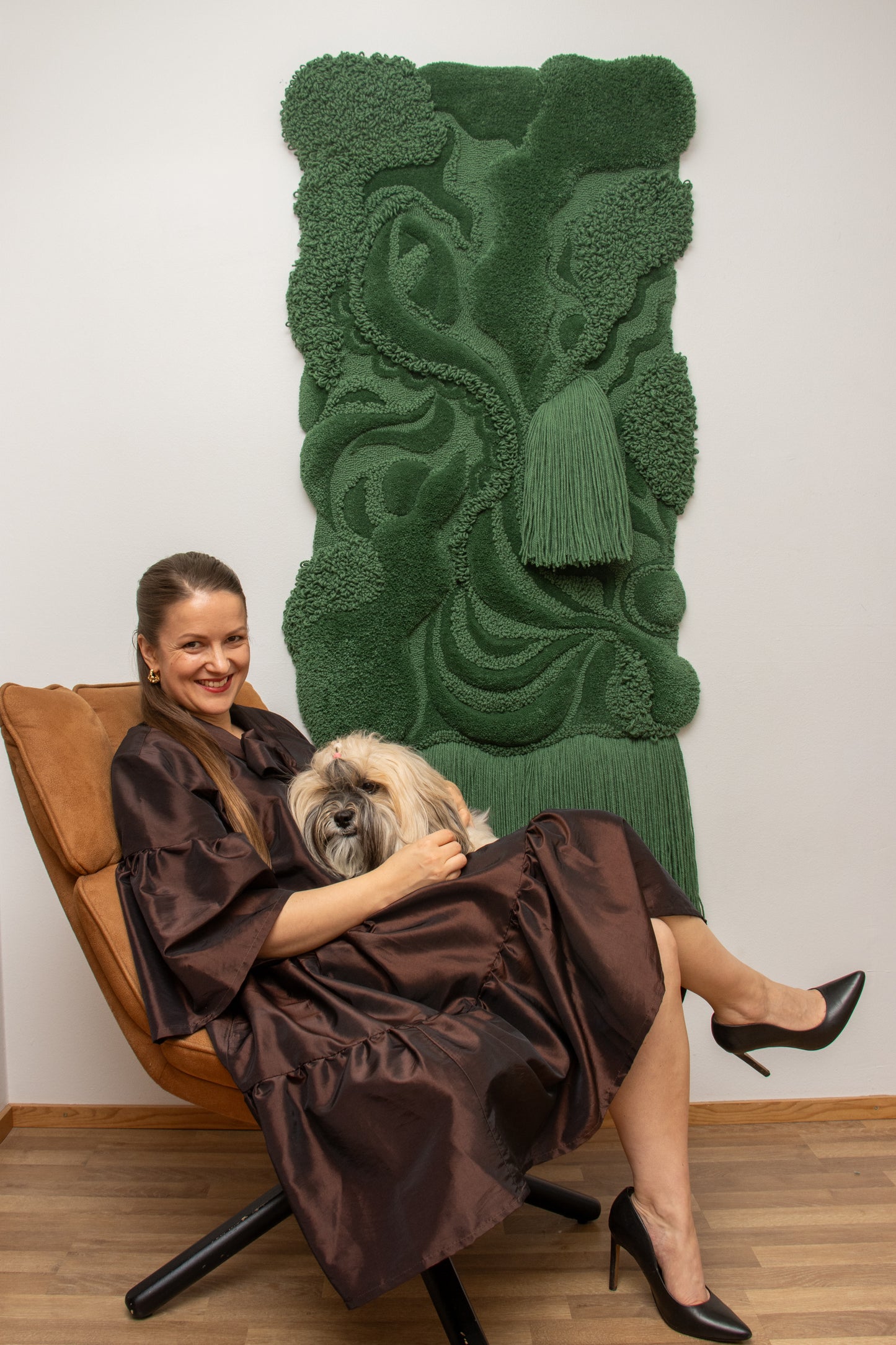 Kohtaaminen (2025), Metsänvihreä, 75cm x 165cm